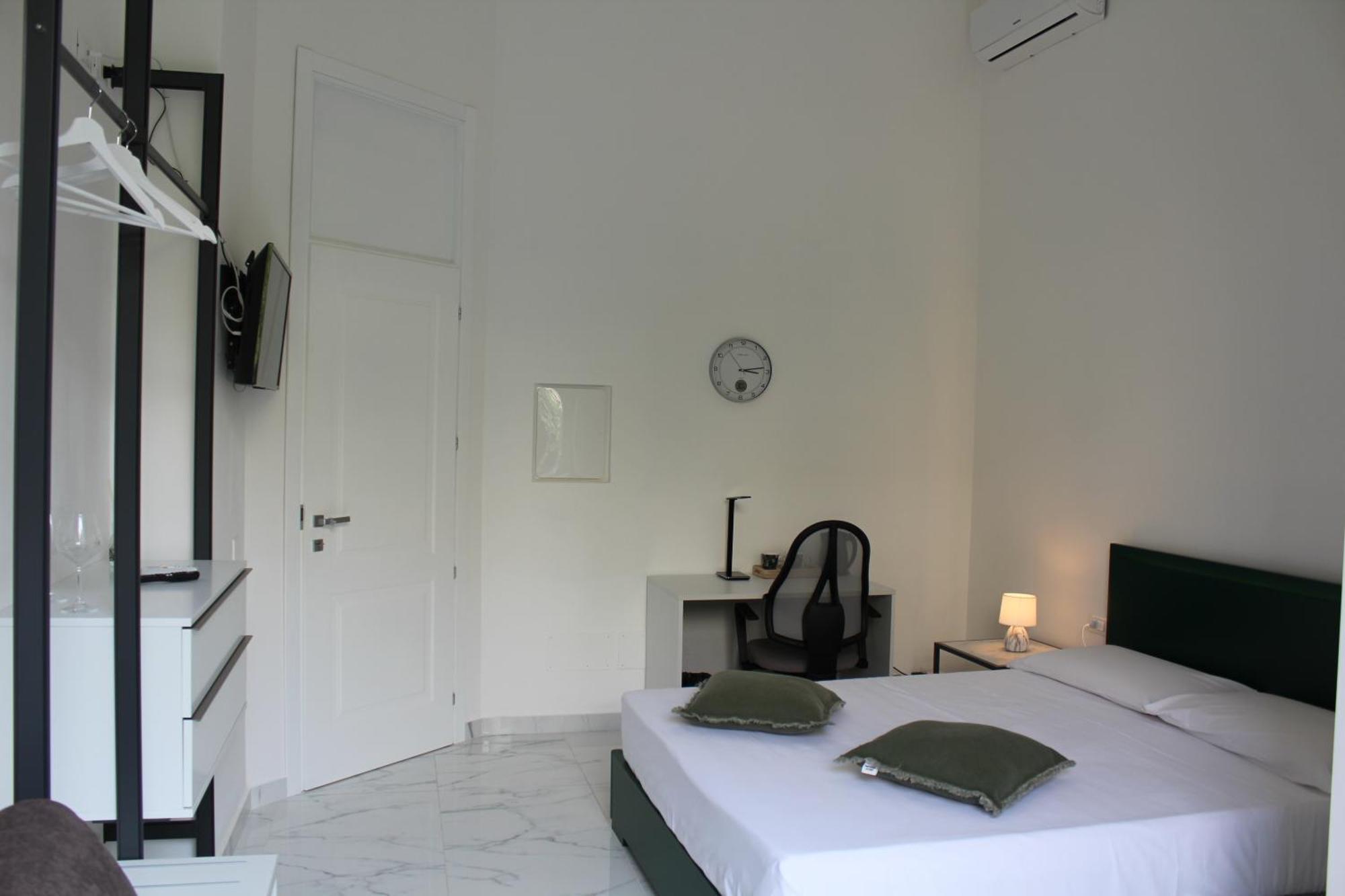 Falstaff Rooms & Suites Palermo Exterior photo